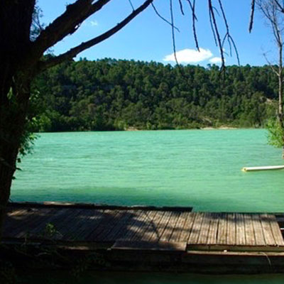 Baignade au lac de Cécelès dans l'Hérault