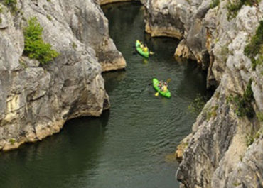 Sortie sport en canoé dans les gorges de l'hérault et du gard